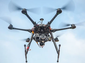 هلی کم و هلی شات (کواد کوپتر) چیست?