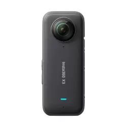 نمای جلو دوربین ۳۶۰ درجه Insta360 X3