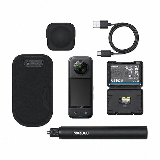 دوربین Insta360 X3 به همراه لوازم جانبی