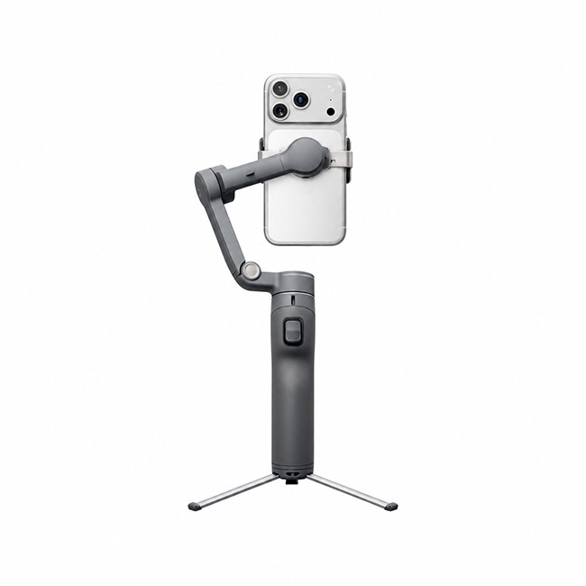 گیمبال DJI Osmo Mobile 8P با گوشی نصب شده